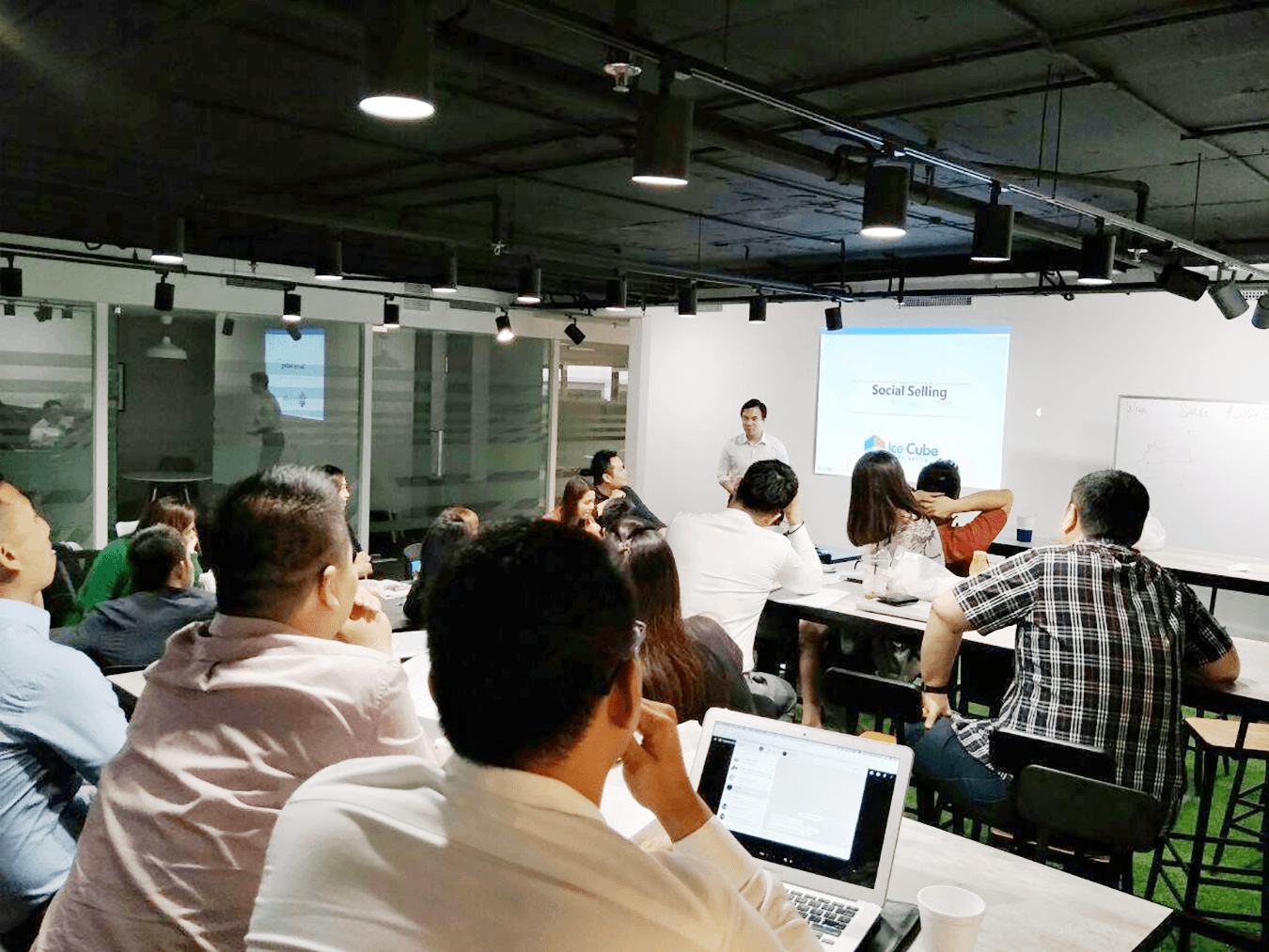 Conducting client training